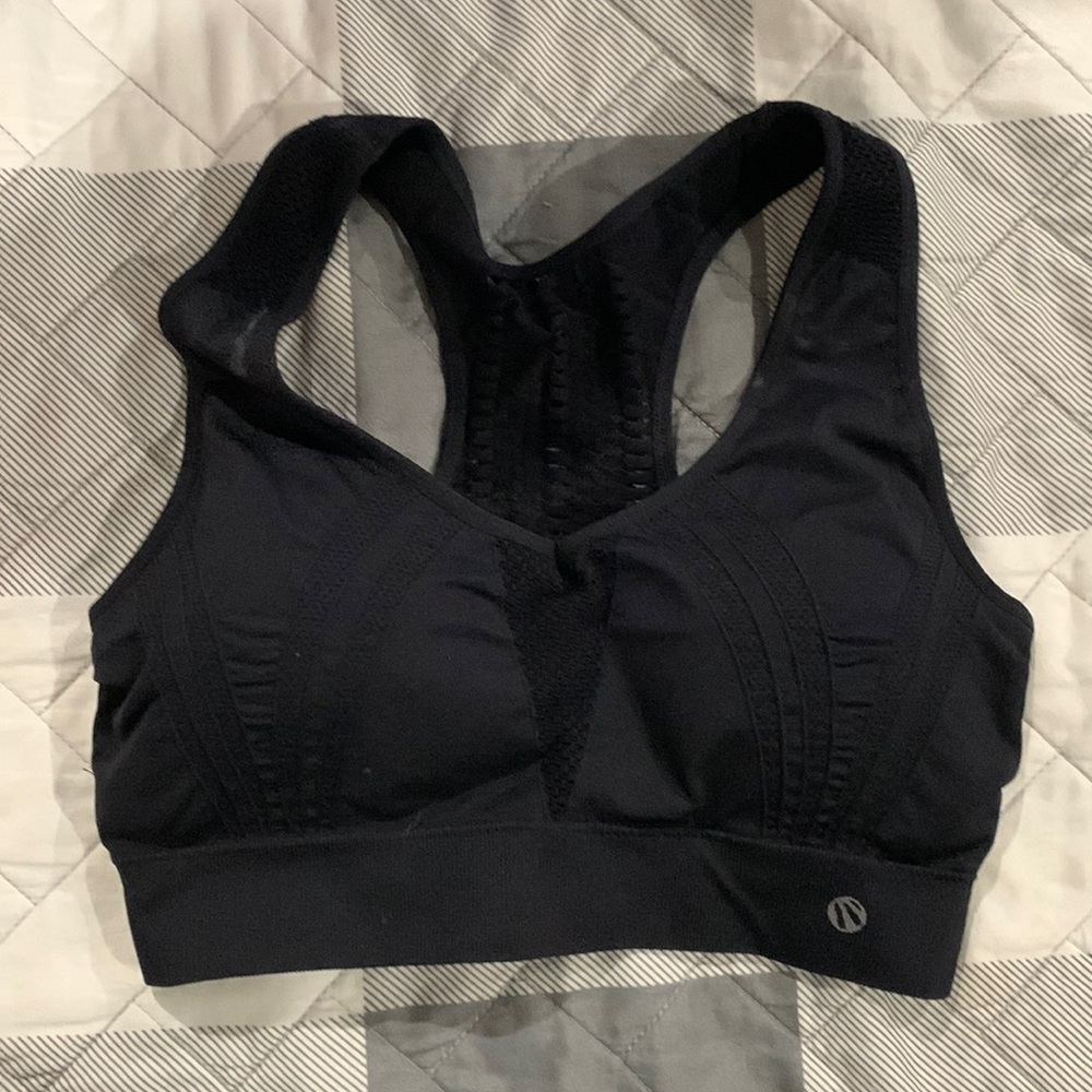 Black sports bra Large with removable pads